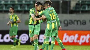 Ofensas ao árbitro valem dois jogos de castigo a Ricardo Costa