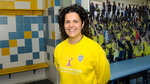 Catarina Lopes treina seniores do Beneditense