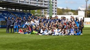 Plantel do Famalicão recebeu visita especial