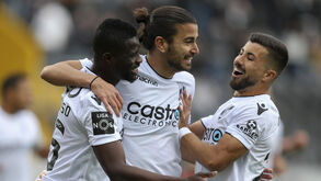 Europa reivindica fim à intermitência