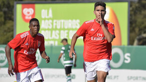 Benfica não dá hipóteses em Alcochete