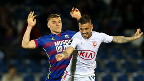 Empate a dois golos no arranque da jornada