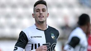 Farense-Estoril, 3-1: Algarvios respiram melhor e canarinhos fazem as contas à subida