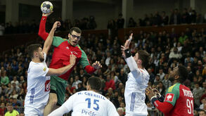 Portugal perde com a França e adia apuramento para o Europeu