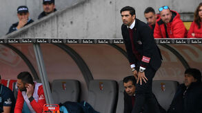 Abel Ferreira: «Os campeões não são os que levantam as taças, são os que não desistem e vão à luta»