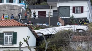 Governo decreta três dias de luto nacional em memória das vítimas do acidente na Madeira