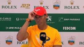 Rafael Nadal diz que jogar com dores faz parte do desporto profissional