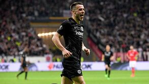 Benfica tenta reagir ao golo sofrido