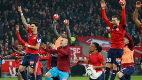 Rui Fonte marca em nova goleada do Lille que fica perto de assegurar 2.º lugar