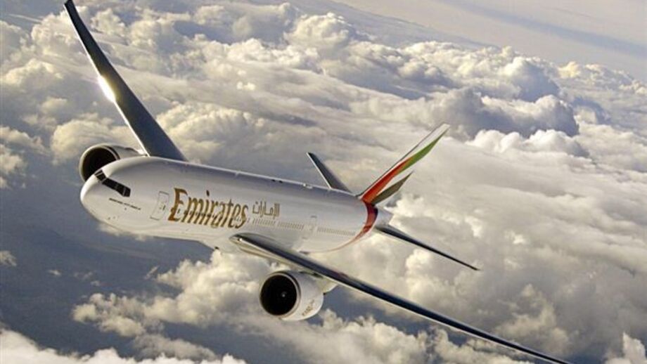 Emirates volta a recrutar em Portugal e oferece salário médio de 2.369 euros