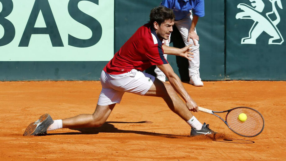 João Domingues acompanha Pedro Sousa nos 'quartos' do challenger de Alicante