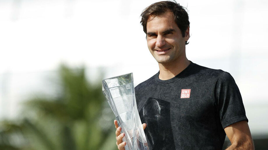 Federer 'atira-se' às marcas: «É como se um camião tivesse passado por cima das camisolas»