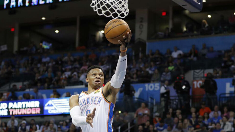Westbrook termina com média de 'triplo-duplo' terceira temporada seguida na NBA