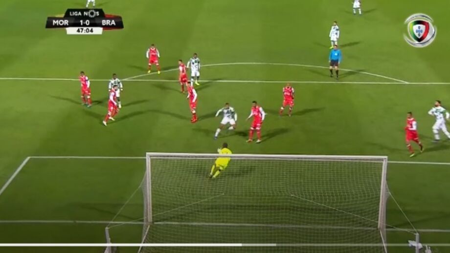 O erro de Tiago Sá que permitiu ao Moreirense colocar-se na frente