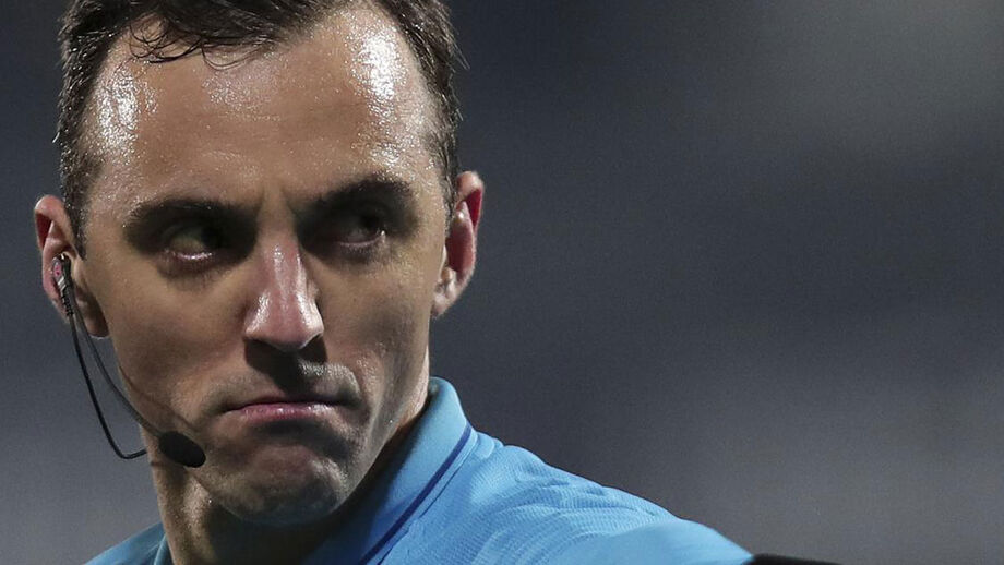 João Pinheiro arbitra Feirense-Benfica