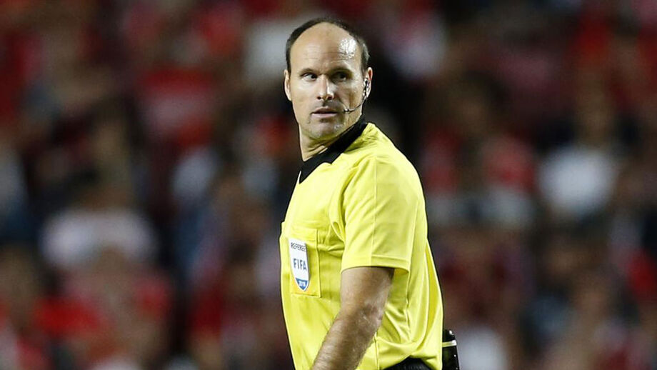 Mateu Lahoz arbitra visita do FC Porto a Liverpool