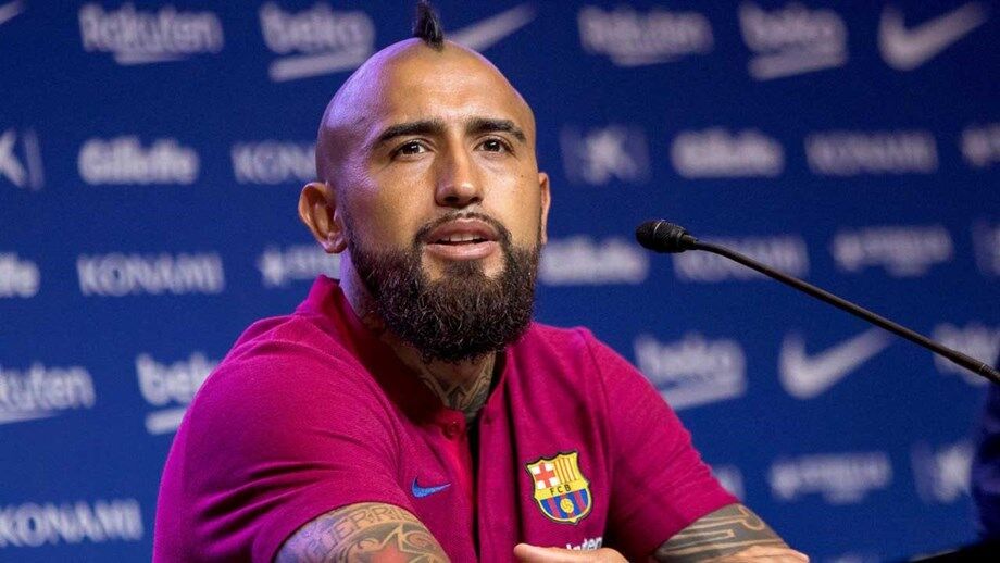 Camisola de Arturo Vidal causa ‘guerra’ nas redes sociais