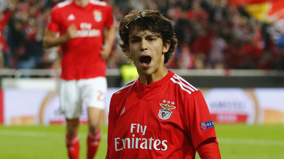 João Félix rouba palco a Jovic