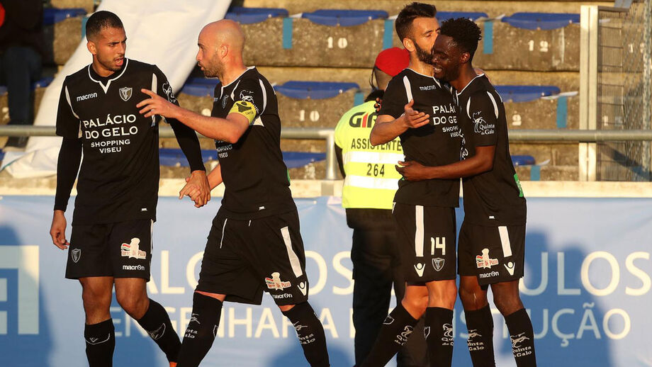 Ac. Viseu-V. Guimarães B, 5-2: Equipa de Rui Borges afasta-se da despromoção