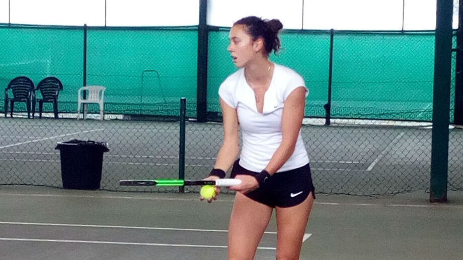 Estrela de Wimbledon sub-18 na final do Bom Sucesso