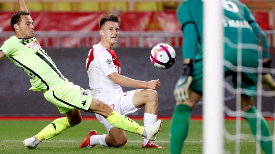 Golovin revela o horror que eram os treinos do Monaco com Henry: «Ficava nervoso e gritava muito»