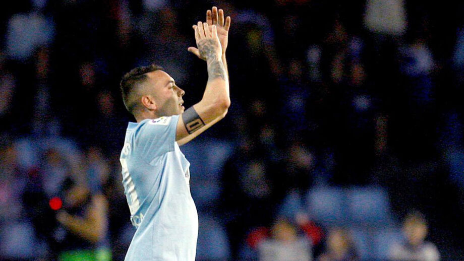 Iago Aspas renova contrato