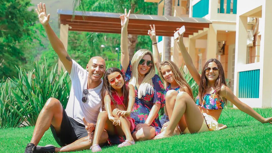 Luisão passsa quadra feliz com a família