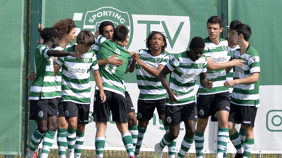 Sporting vence FC Porto em juvenis e aproxima-se do líder Benfica