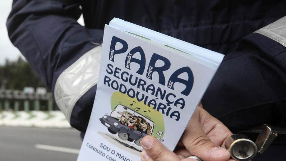 Autoestrada A13 cortada nos dois sentidos em Tomar devido a acidente