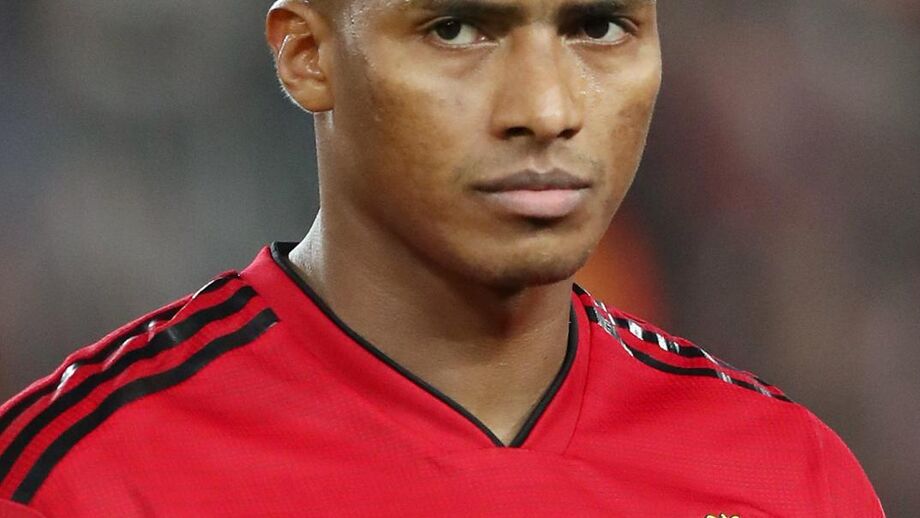 Antonio Valencia deixa mensagem e rumores de saída aumentam