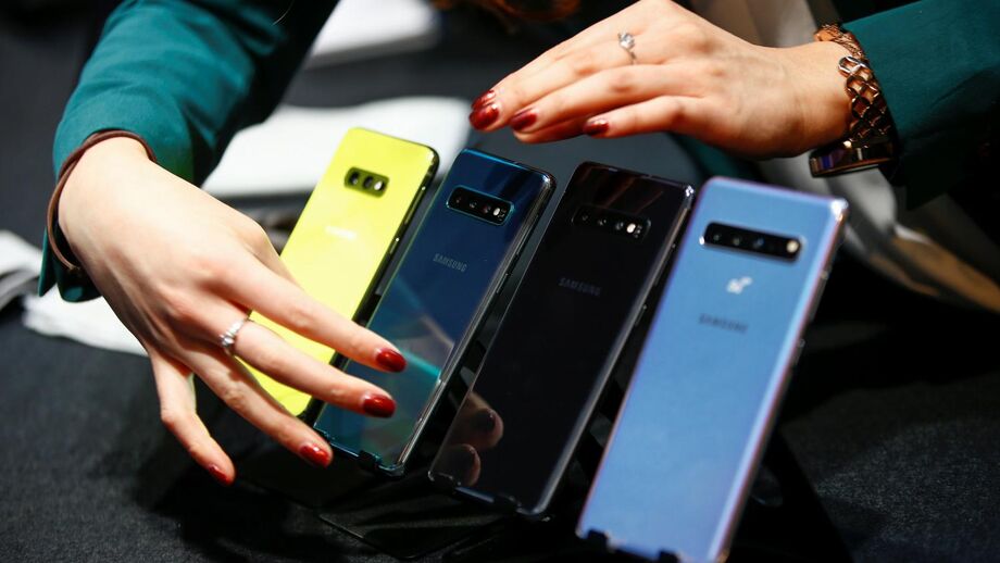 Ecrãs partidos, disformes e a piscar: Samsung adia lançamento de smartphone dobrável na China