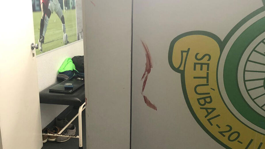 Autêntico rasto de destruição no Bonfim: empresário terá ficado ferido