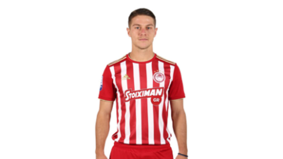 Gregos garantem que o FC Porto está atento a lateral do Olympiacos