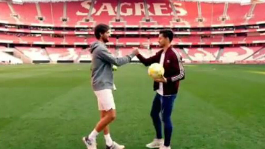 João Sousa e Pizzi aquecem para o Estoril Open no Estádio da Luz