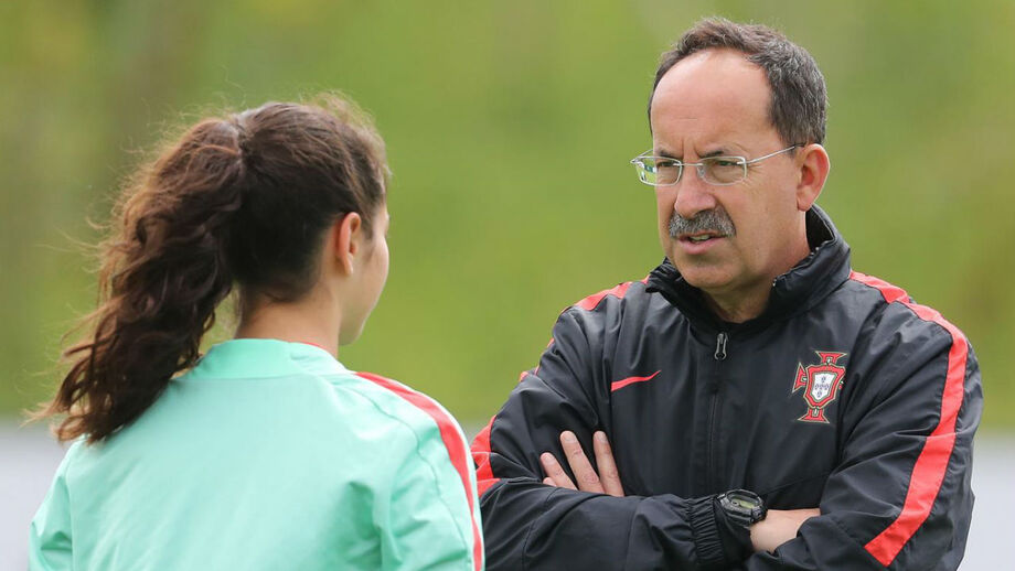 Sub-17 vencem Estoril na preparação para o Europeu