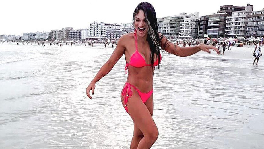 Joyce Vieira deu sova a um intruso