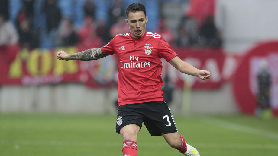 Grimaldo intocável no Benfica: só oferta louca ditará saída da Luz