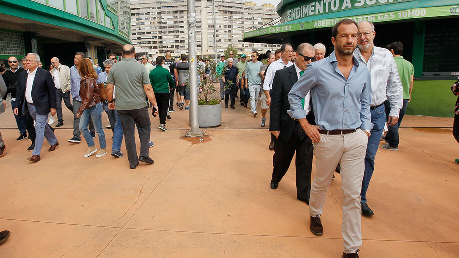 Ricciardi desalinhado não poupa críticas a Rogério Alves