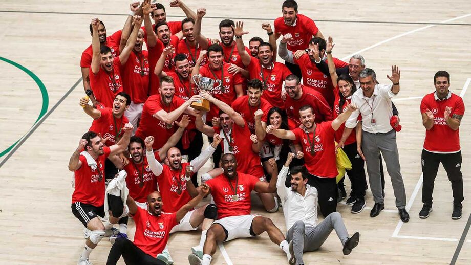 Benfica vence Sporting e sagra-se campeão nacional de voleibol