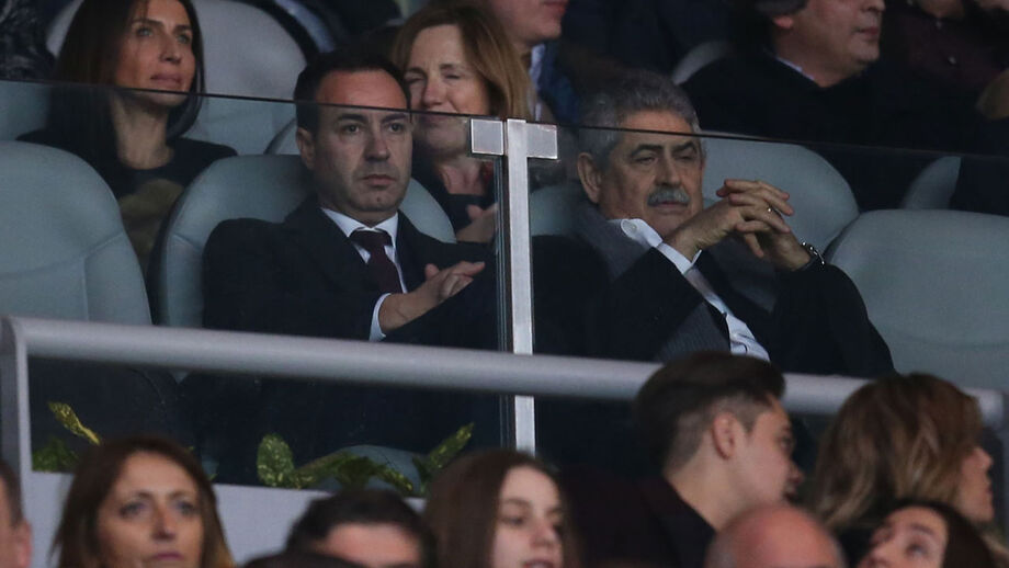 Vieira na tribuna com Salvador