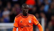 Mendy, defesa do Lyon, custaria 30 milhões no melhor cenário. O total subiria para 285 milhões investidos