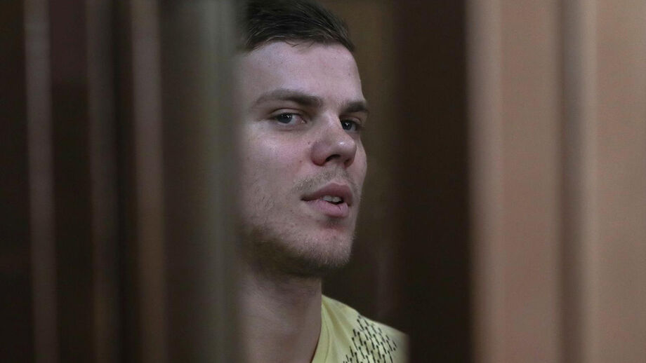 Rússia: Kokorin e Mamaev em apuros