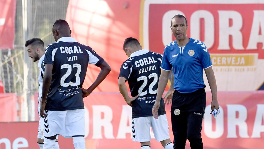 Costinha alvo de críticas e pedida a sua demissão