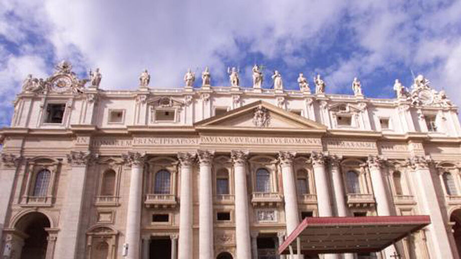 Vaticano tem equipa de futebol feminino mas faltam mulheres... para a baliza