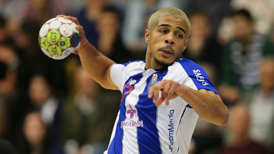 FC Porto vence Holstebro e termina Taça EHF no terceiro lugar