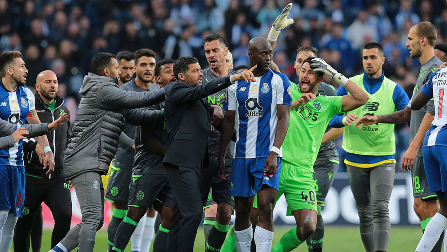 Sérgio Conceição atingiu Renan e arrisca castigo
