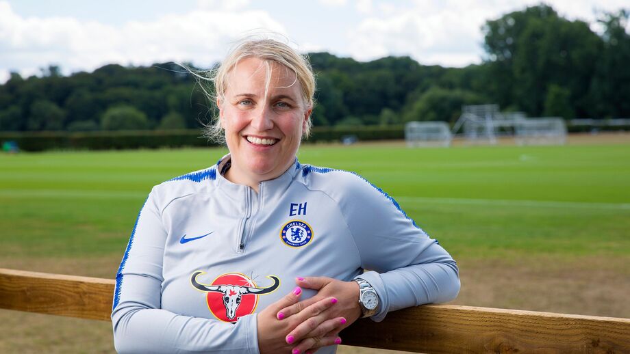 Sai Sarri e entra Hayes: Como uma mulher pode acabar ao leme do Chelsea