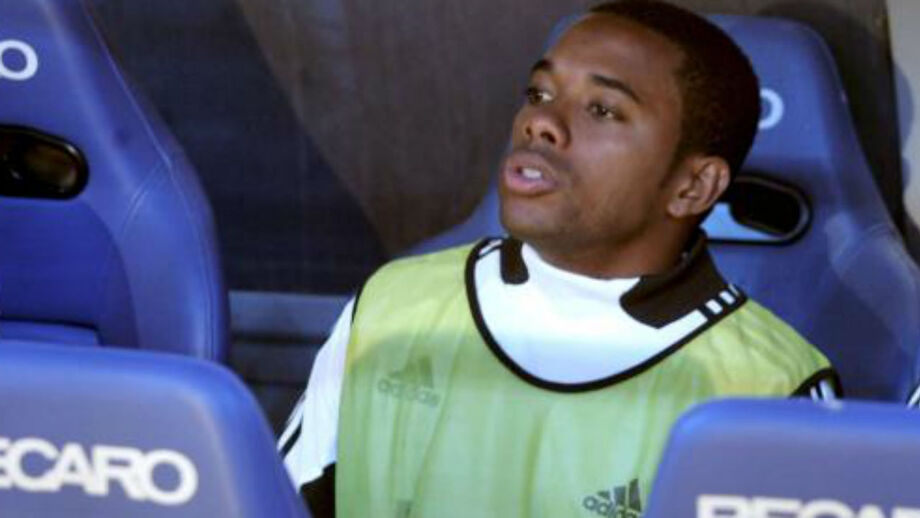 Drenthe lembra tempos do Real Madrid: «Robinho transformou o sótão de casa numa discoteca»