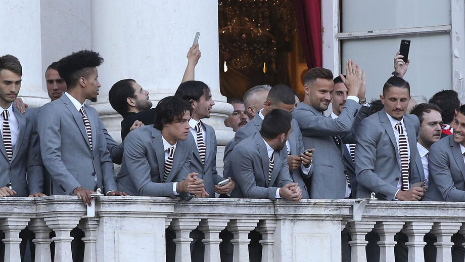 Benfica com sete jogadores no onze ideal da UEFA para a liga portuguesa
