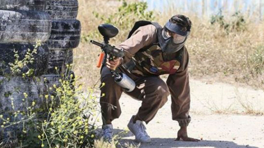 Depois dos festejos do título, jogadores do Benfica viram-se para o paintball